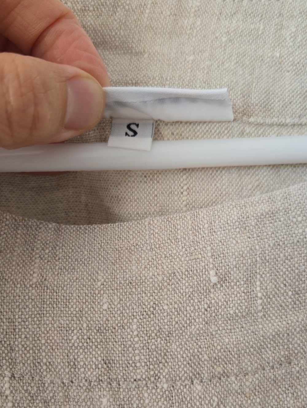 Bryn Walker Oversized Linen Top - Picture 3 of 4